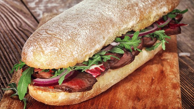 chapata de roast beef